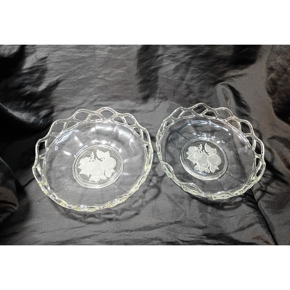2 Vintage Imperial Glass Fruit Bowls with Crochet Lace Edge Intagalio Crystal